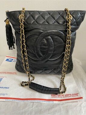 Chanel Vintage CC Quited Lambskin Leather Tote shoulder bag